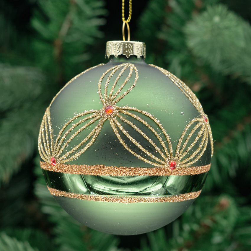 8cm Green &amp; Champagne Round Glass Bauble - Fan Leaves