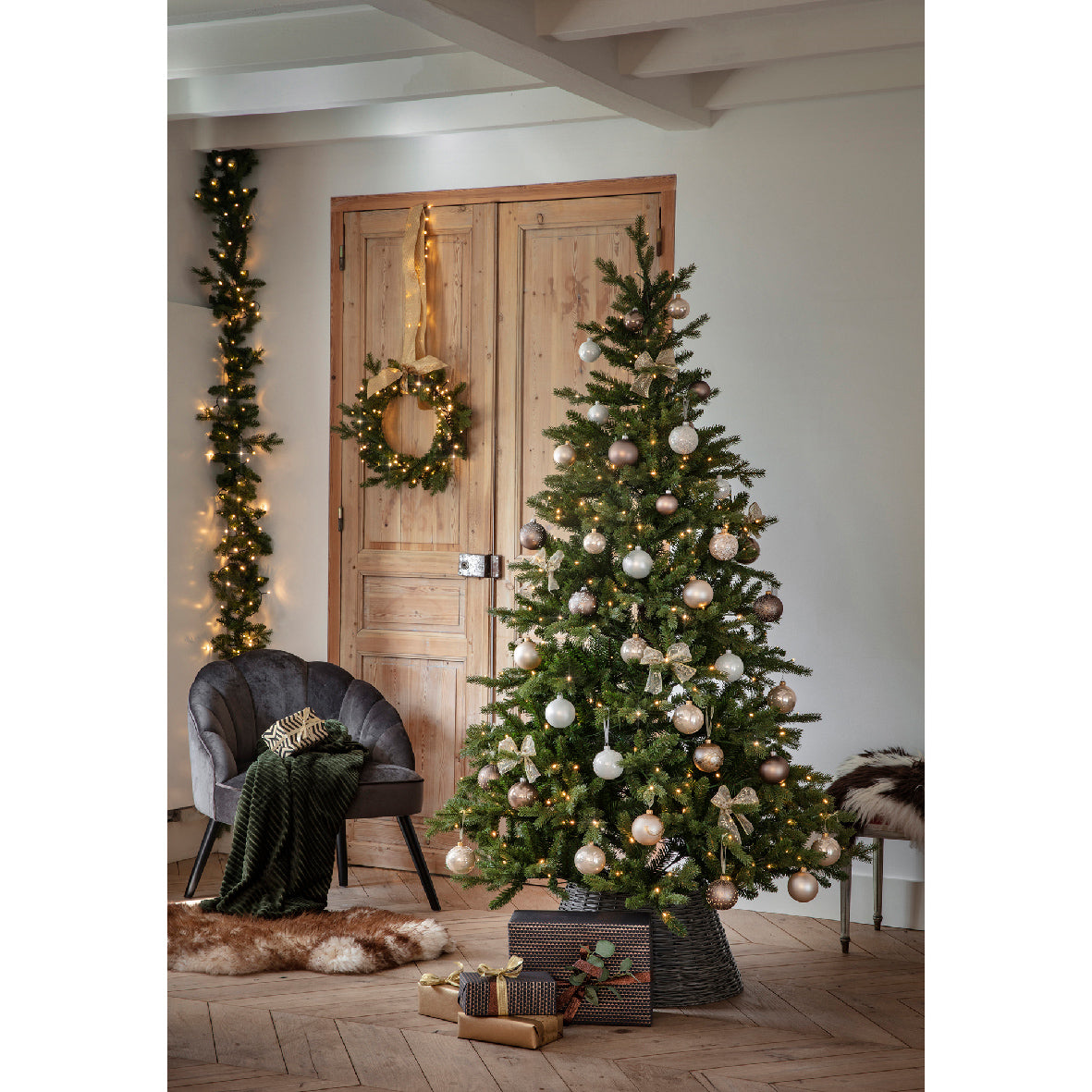 Superior Pine Christmas Tree (6ft)